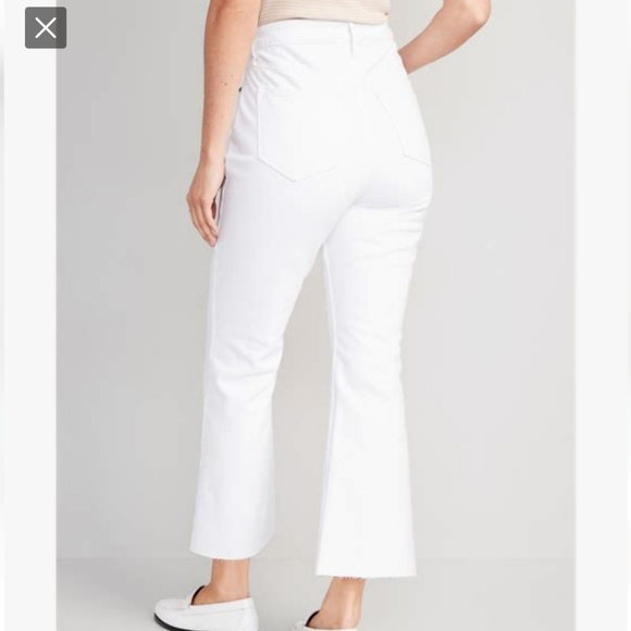 Old Navy 18 High Rise Jeans - Picture 2 of 12